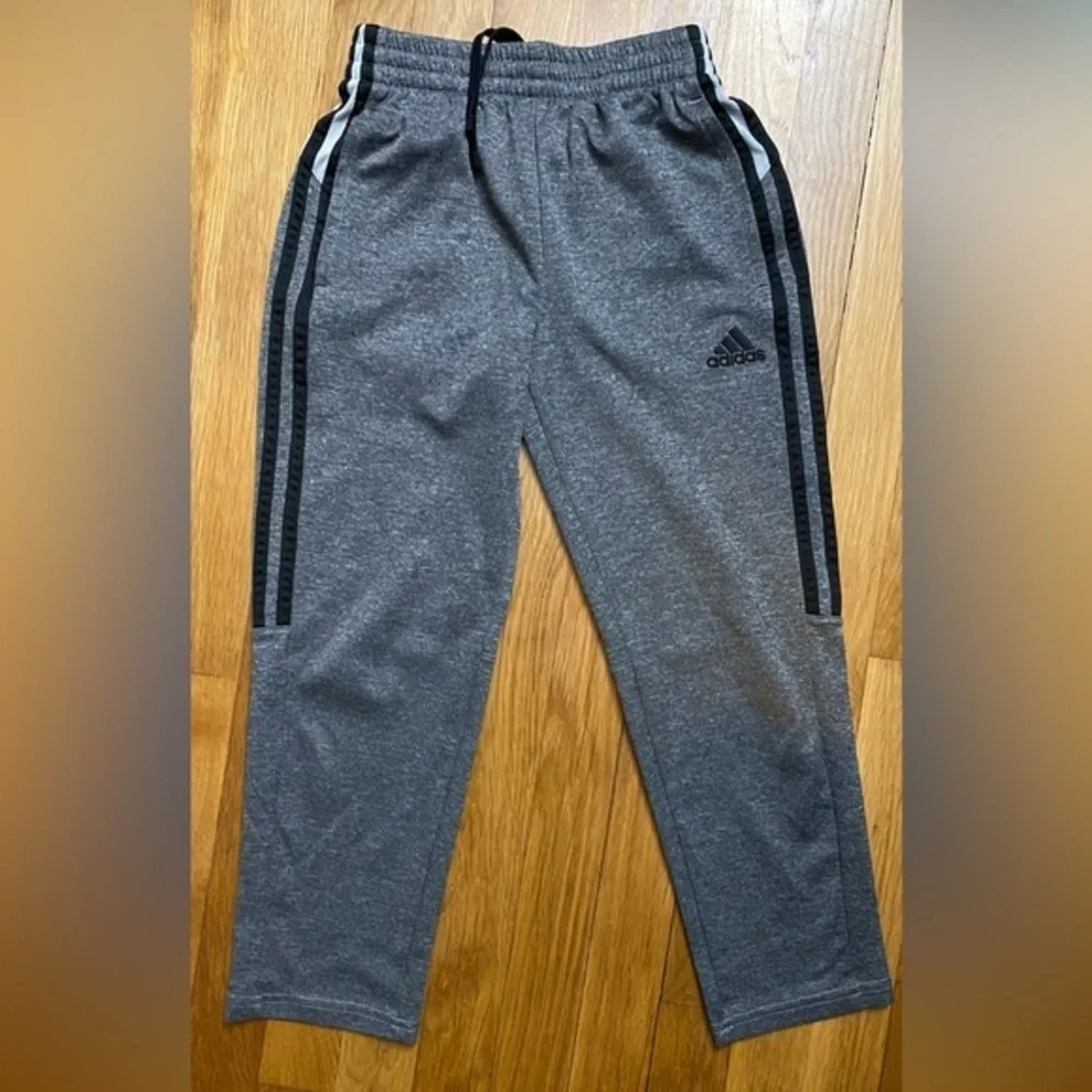 Adidas Kids Gray Jogger Pants Size 5/6